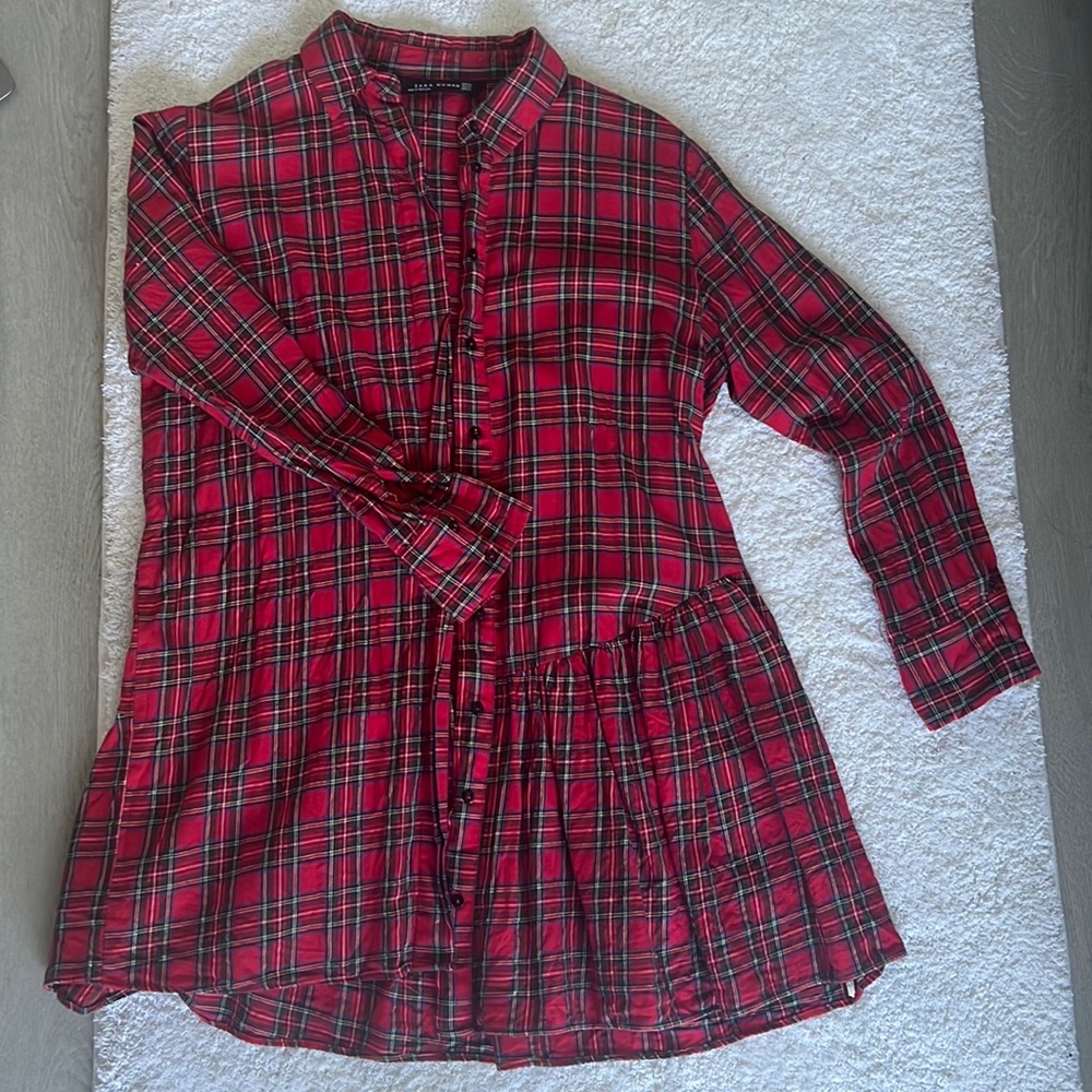 Shirt dress, red and black. Size xs.